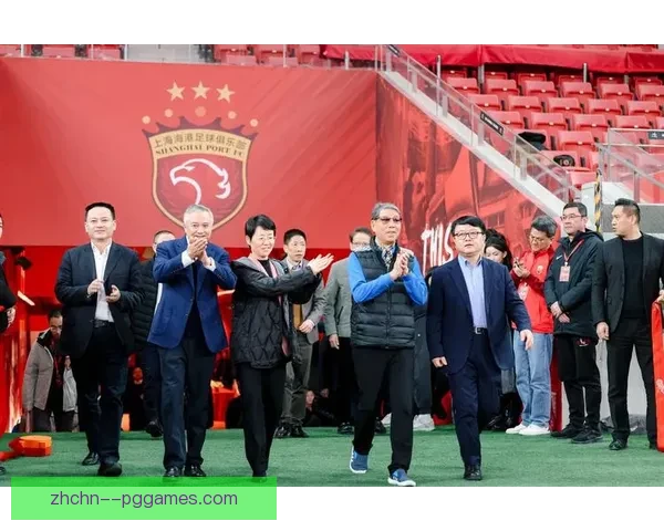 上海海港勇夺中超联赛冠军书写辉煌赛季新篇章